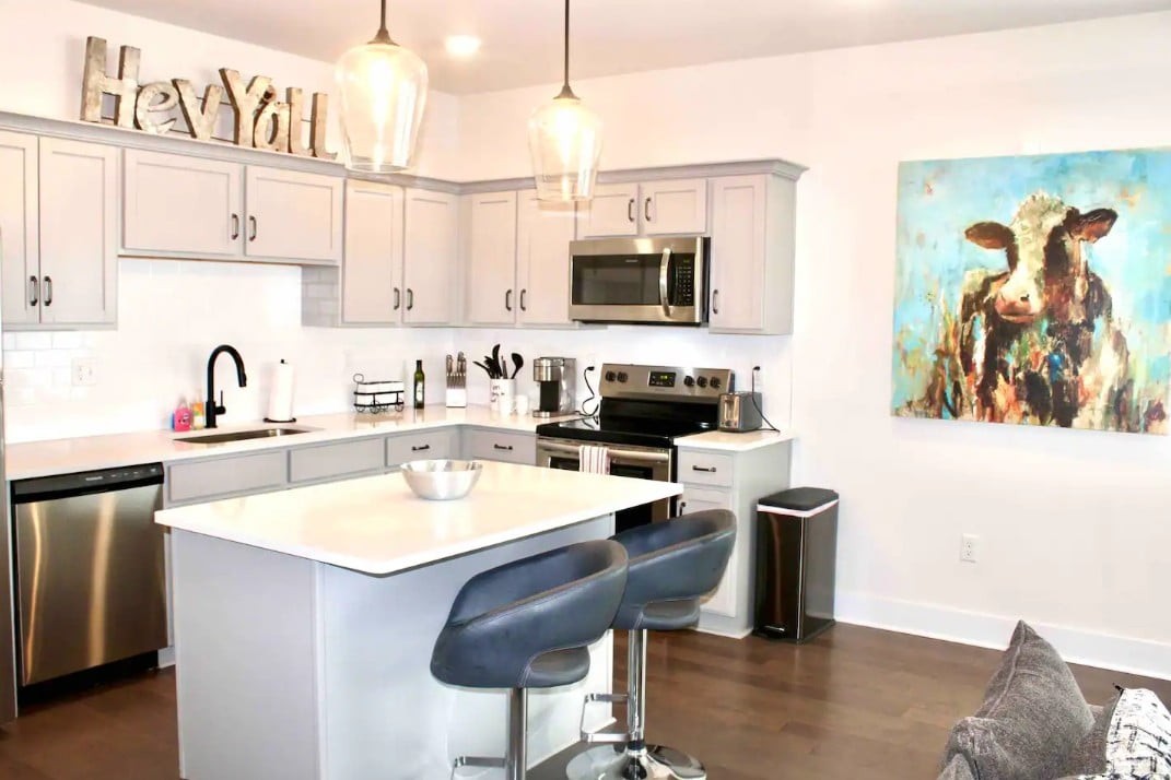 450 Glastonbury Road Nashville TN 37217