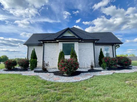 2487 Tom Austin Highway Greenbrier TN 37073