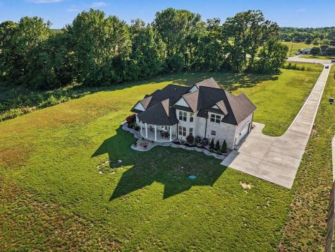 2487 Tom Austin Highway Greenbrier TN 37073
