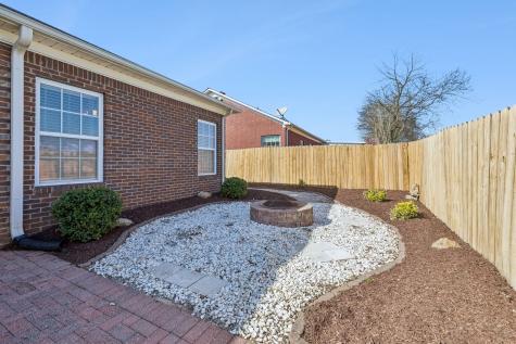 1737 Auburn Lane Columbia TN 38401