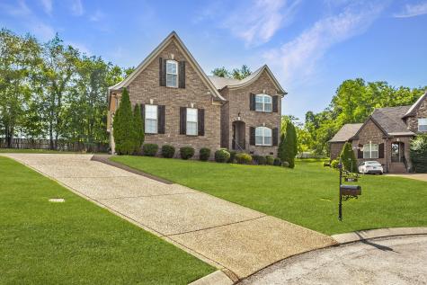 1017 Kendras Run Gallatin TN 37066