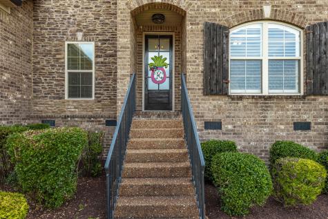 1017 Kendras Run Gallatin TN 37066