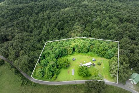 2881 Sugar Creek Road Gainesboro TN 38562