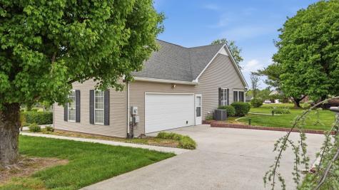 213 Maple Springs Drive Manchester TN 37355