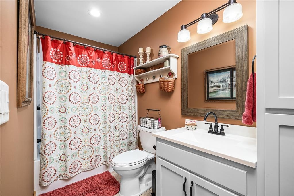 253 Hiawassee Ln, NW Celina TN 38551