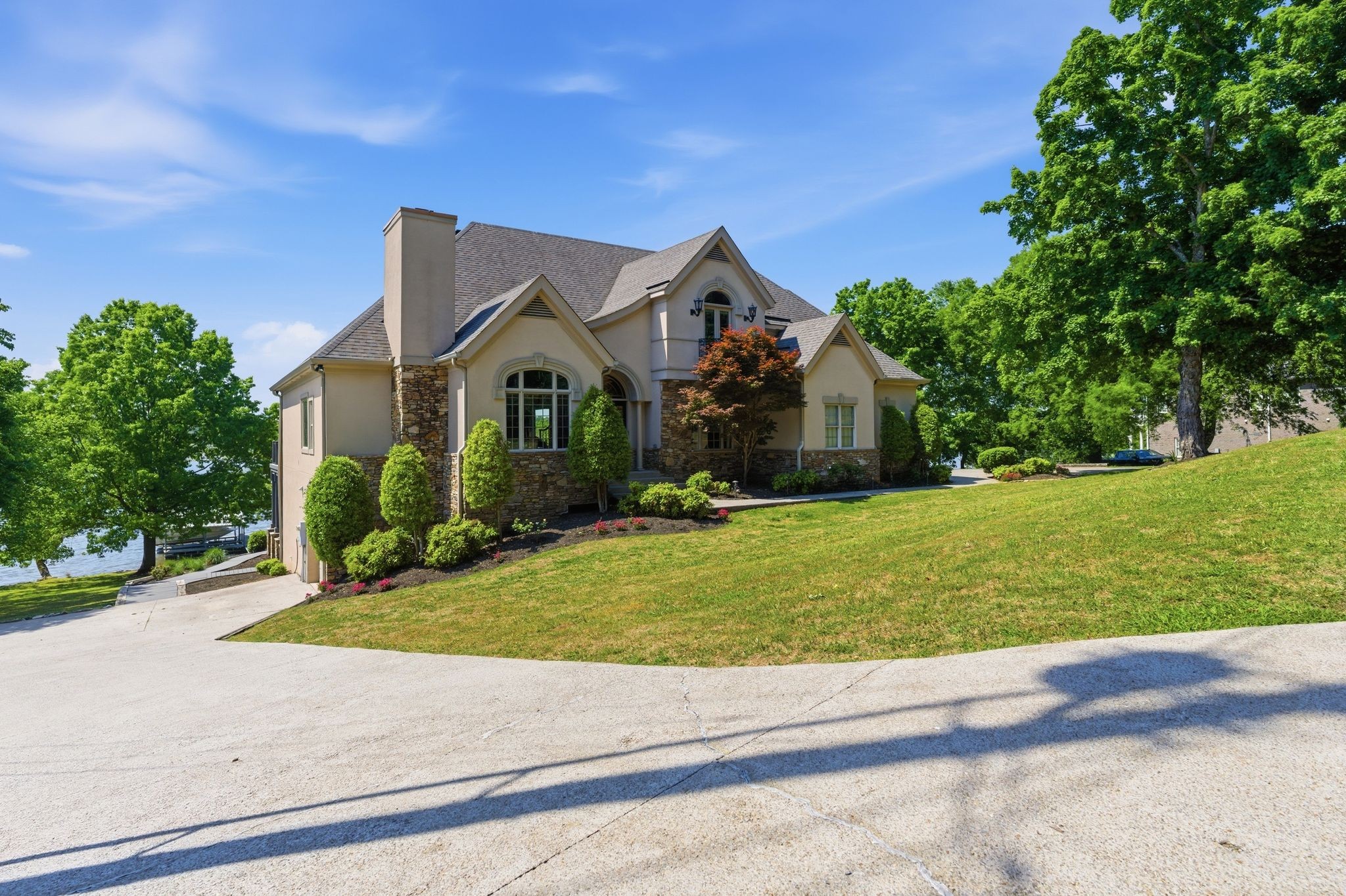 305 Harbor Drive Old Hickory TN 37138