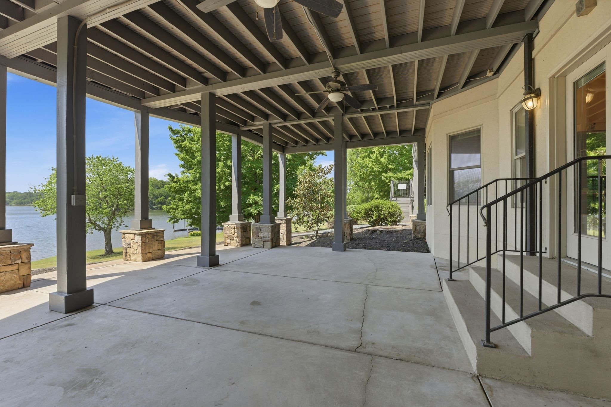 305 Harbor Drive Old Hickory TN 37138