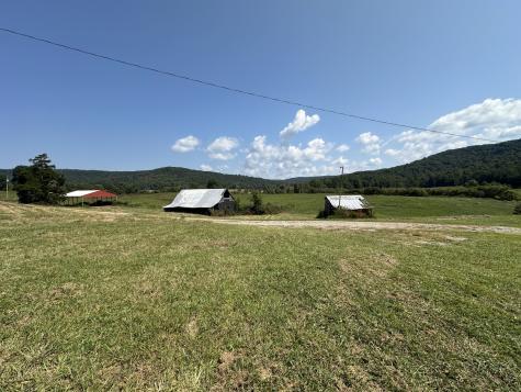 799 Whites Cave Road Sparta TN 38583