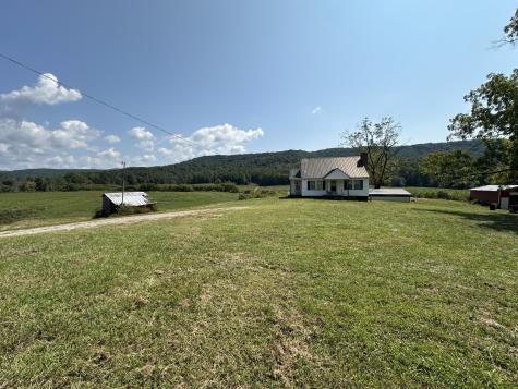 799 Whites Cave Road Sparta TN 38583