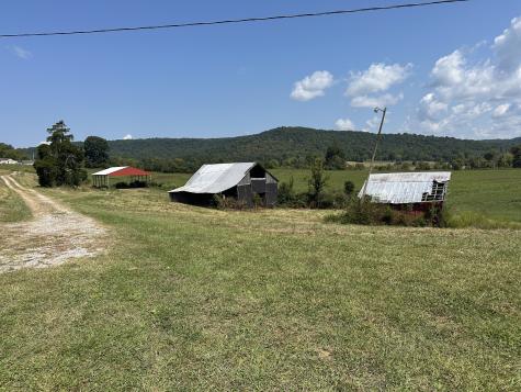 799 Whites Cave Road Sparta TN 38583