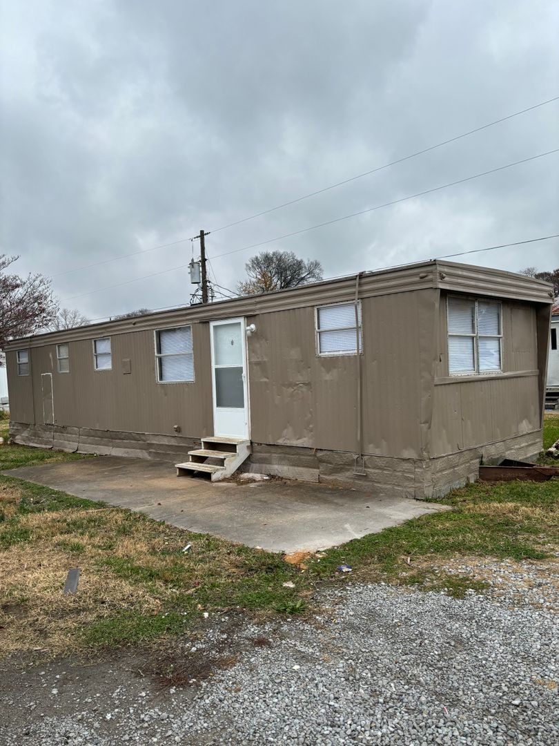 2871 N Charles Avenue Clarksville TN 37042