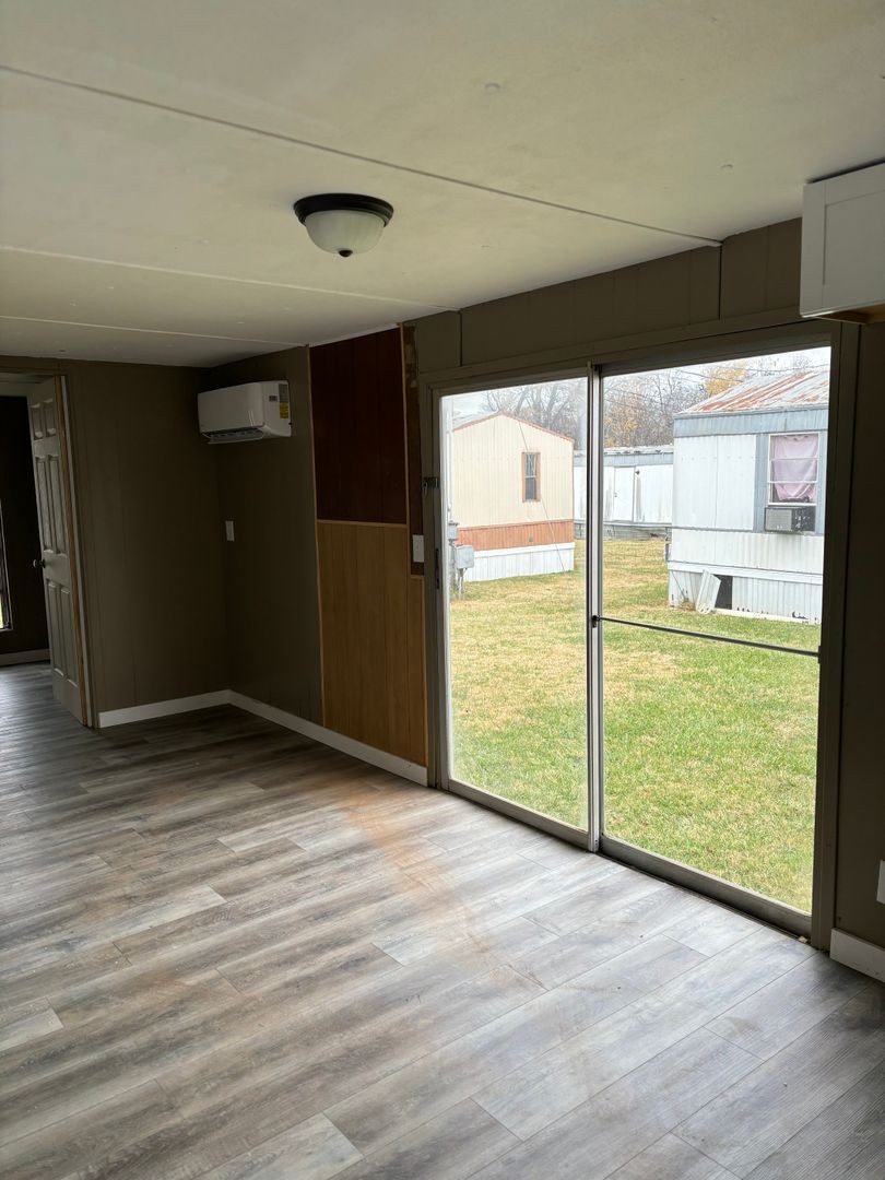 2871 N Charles Avenue Clarksville TN 37042