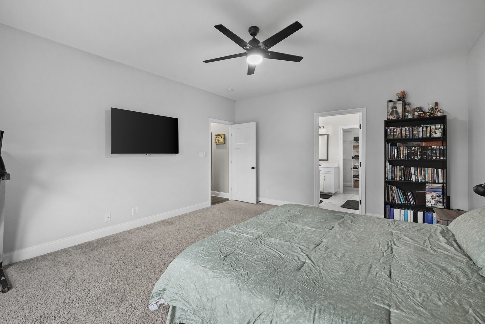 991 Cherry Blossom Lane Clarksville TN 37040