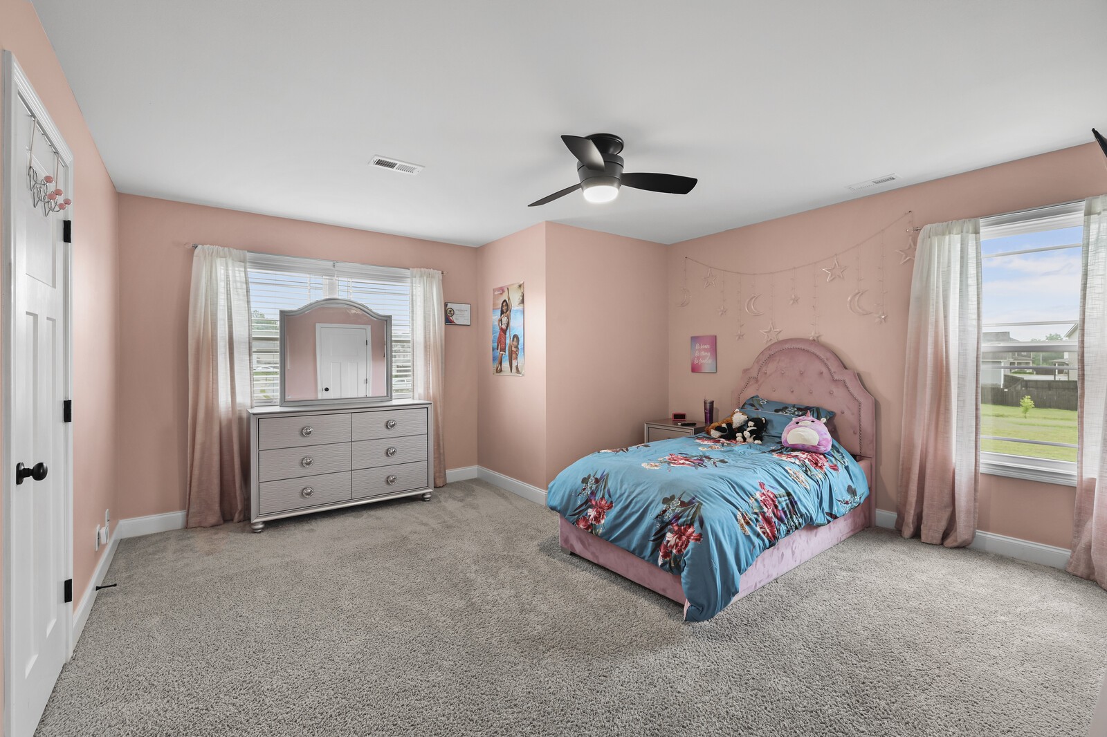 991 Cherry Blossom Lane Clarksville TN 37040