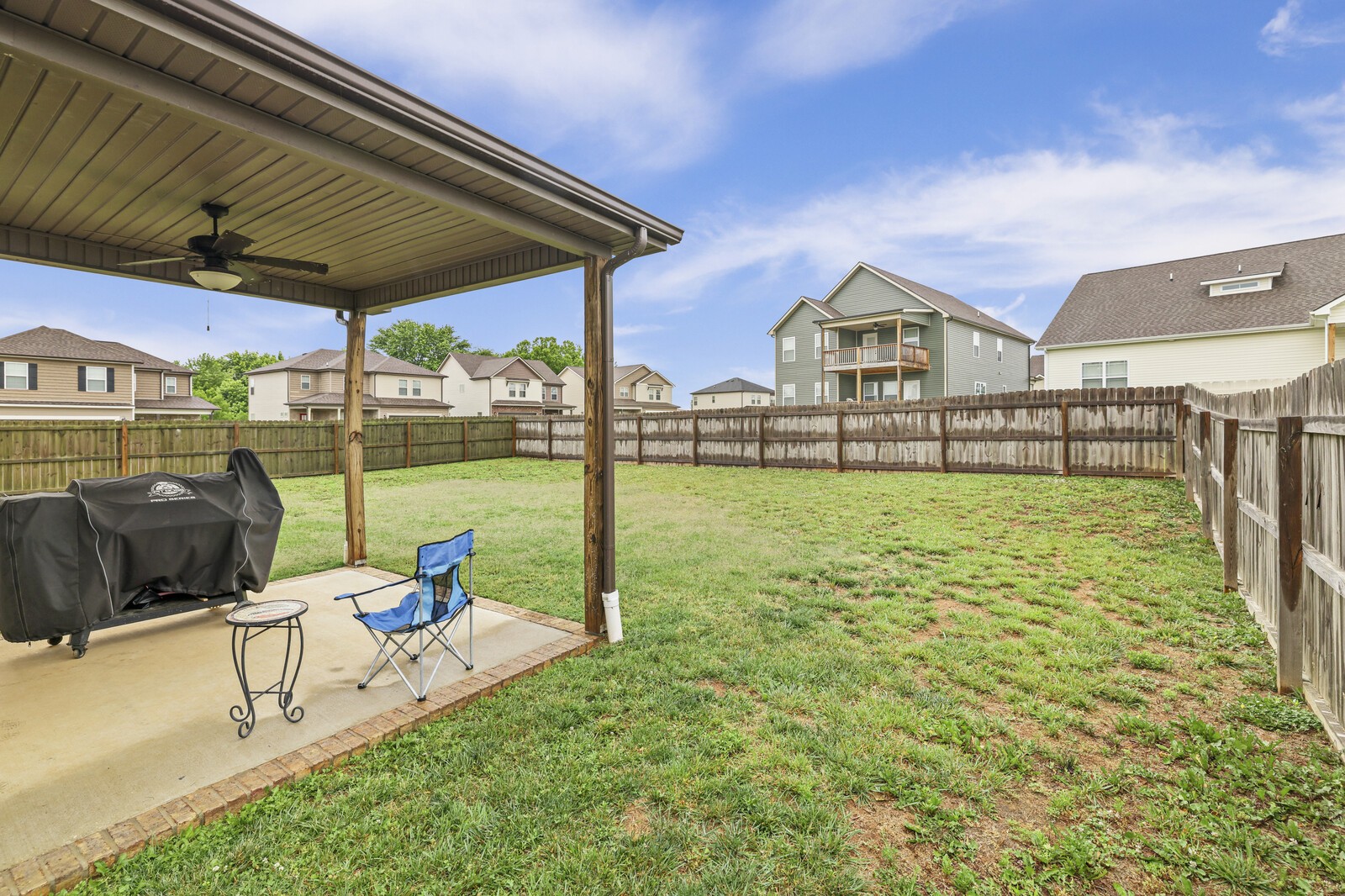 991 Cherry Blossom Lane Clarksville TN 37040