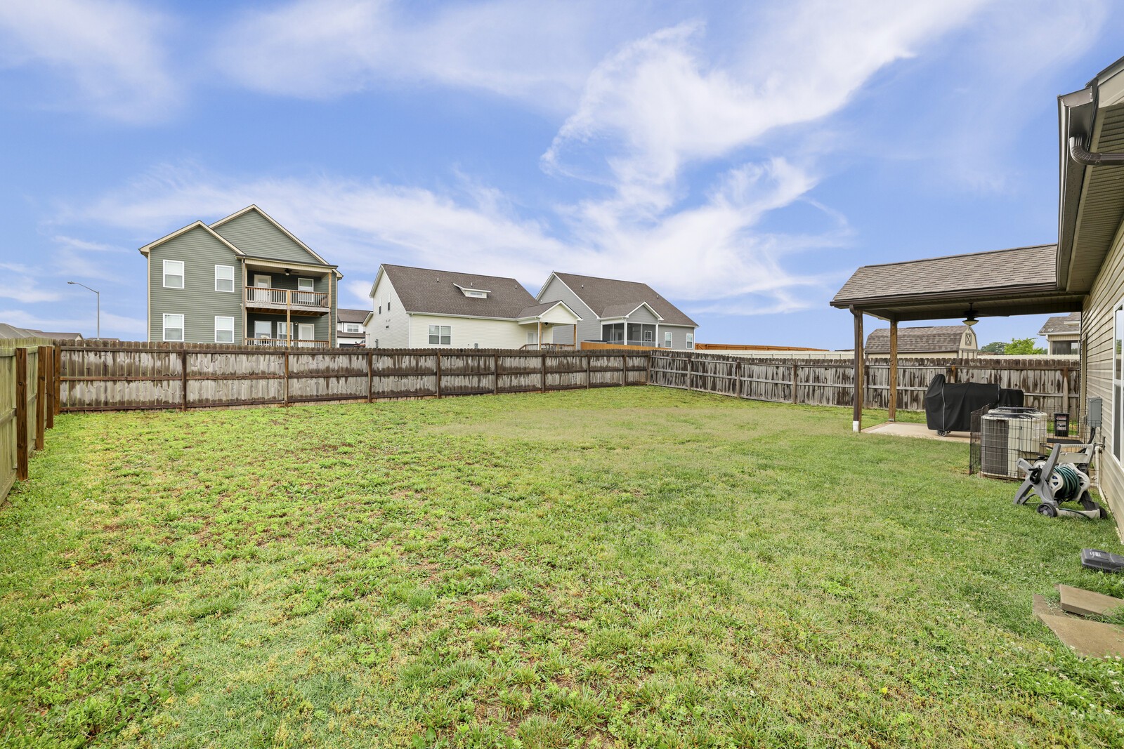 991 Cherry Blossom Lane Clarksville TN 37040