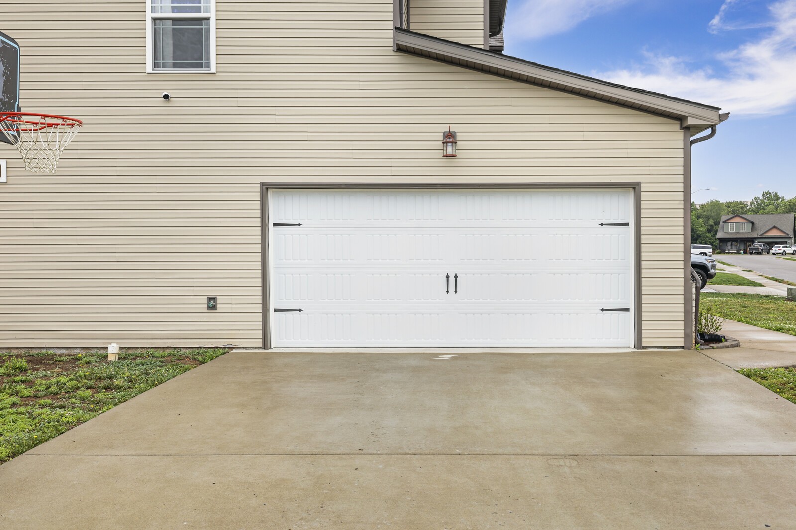 991 Cherry Blossom Lane Clarksville TN 37040