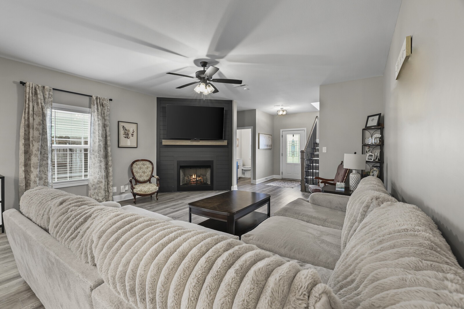 991 Cherry Blossom Lane Clarksville TN 37040