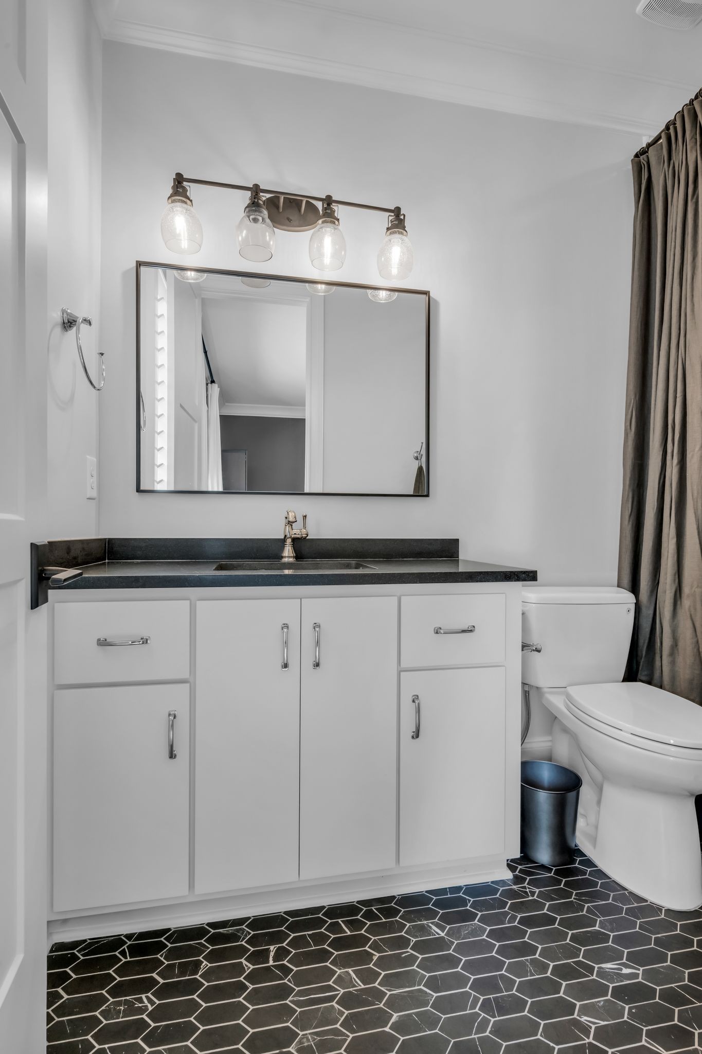3608A West End Avenue Nashville TN 37205