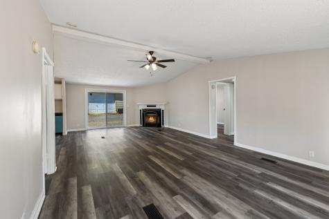 1085 Hawkins Branch Road Bethpage TN 37022