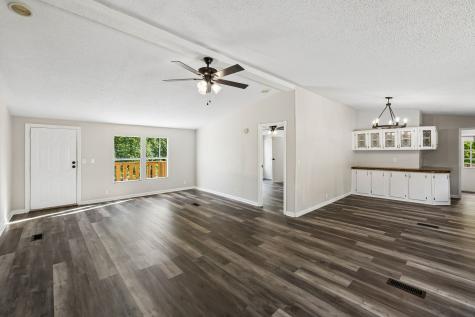 1085 Hawkins Branch Road Bethpage TN 37022