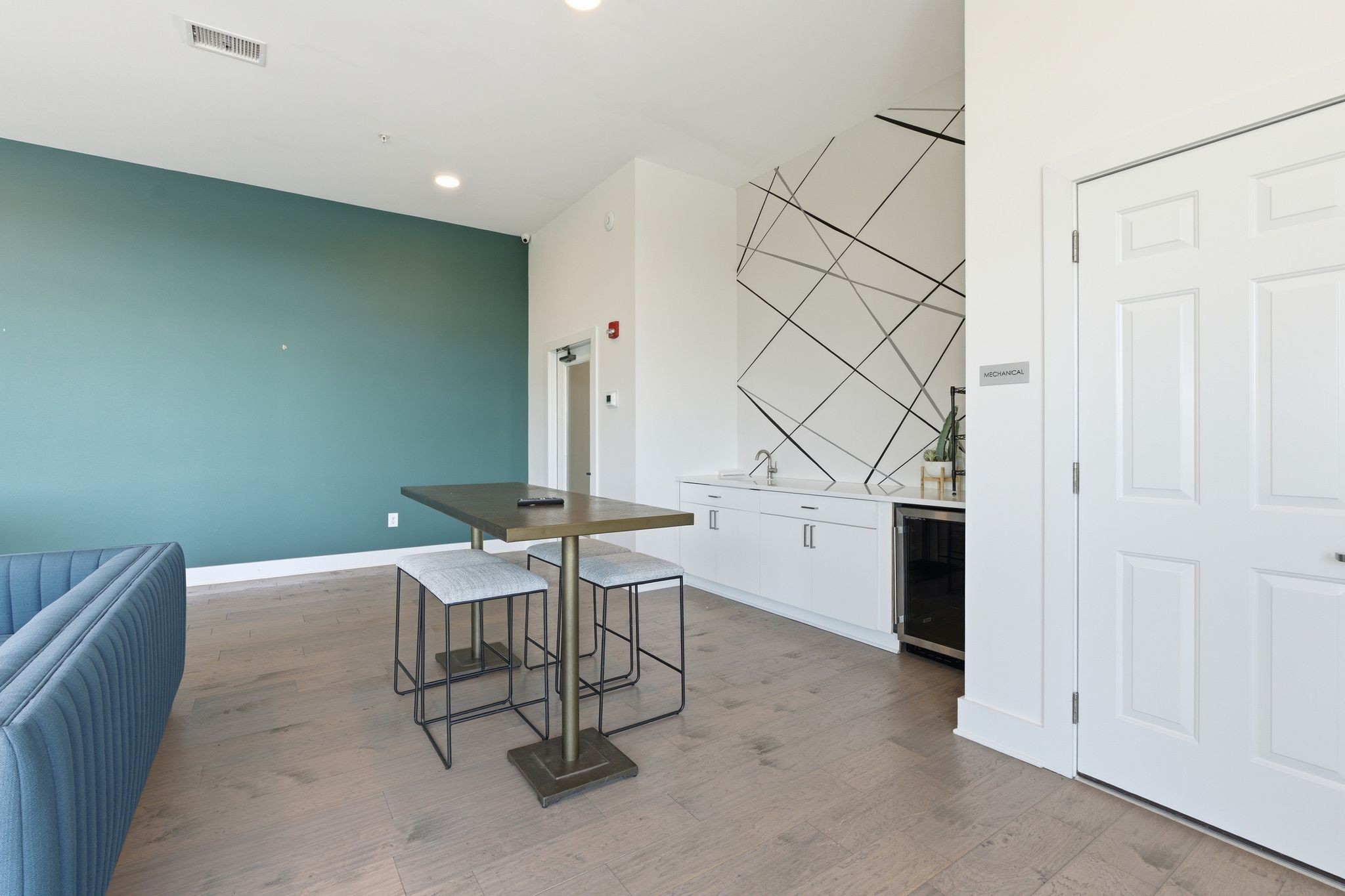 1041 E Trinity Lane Nashville TN 37216