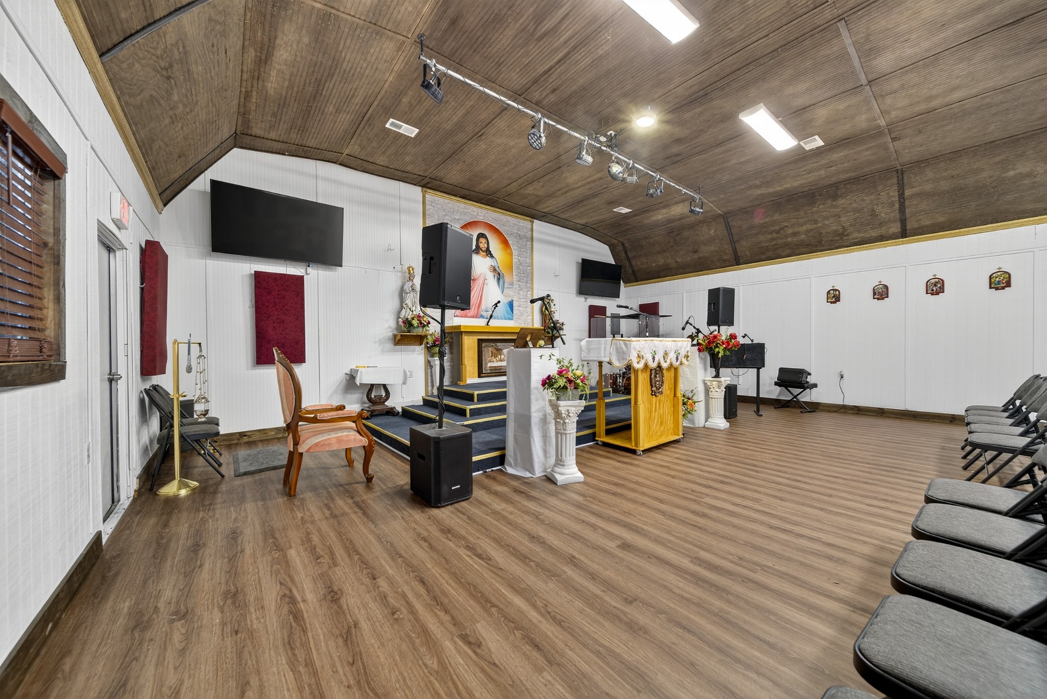 2600 Round Hill Road Lewisburg TN 37091