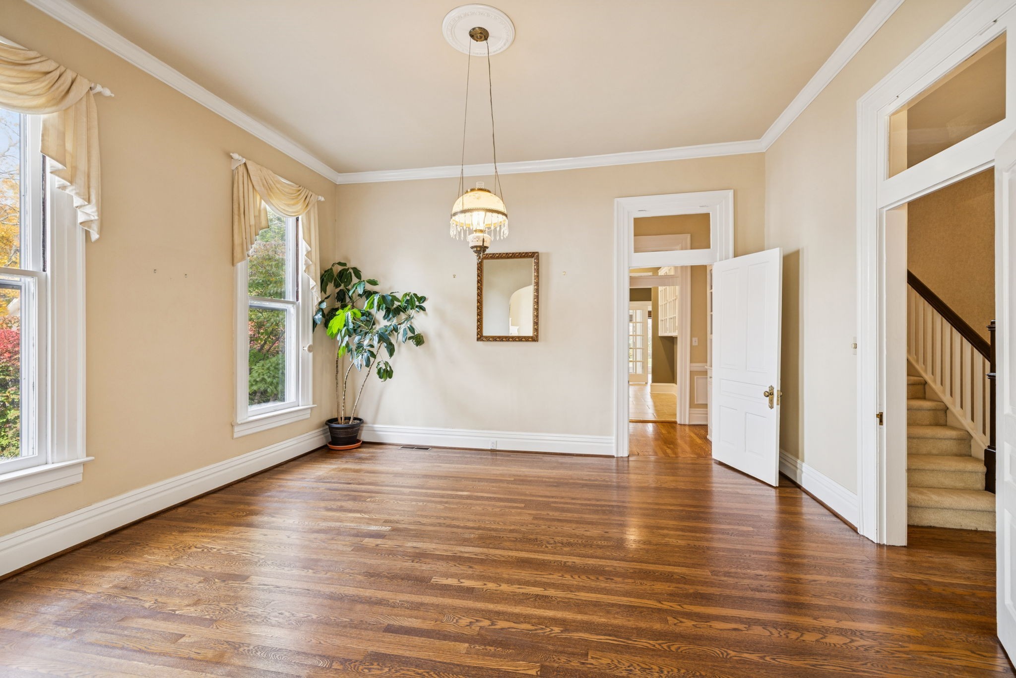 215 4th Ave, S Franklin TN 37064