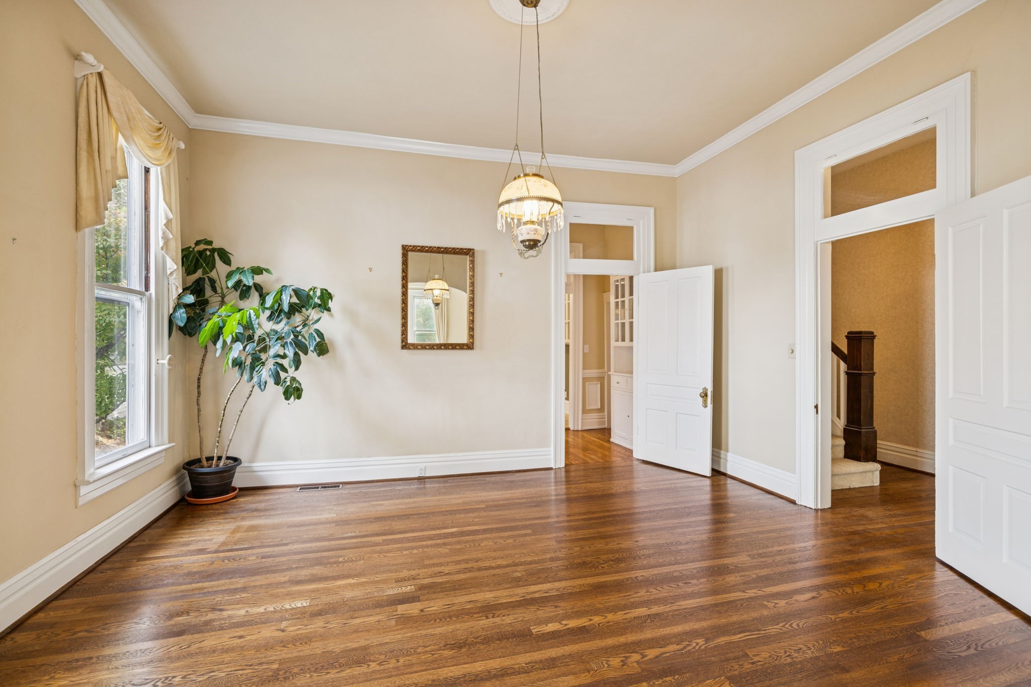 215 4th Ave, S Franklin TN 37064