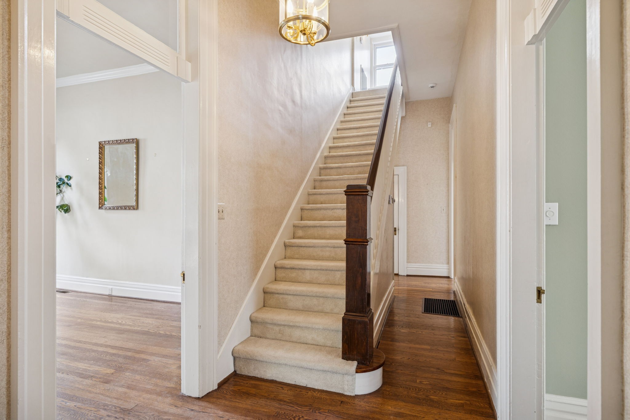 215 4th Ave, S Franklin TN 37064