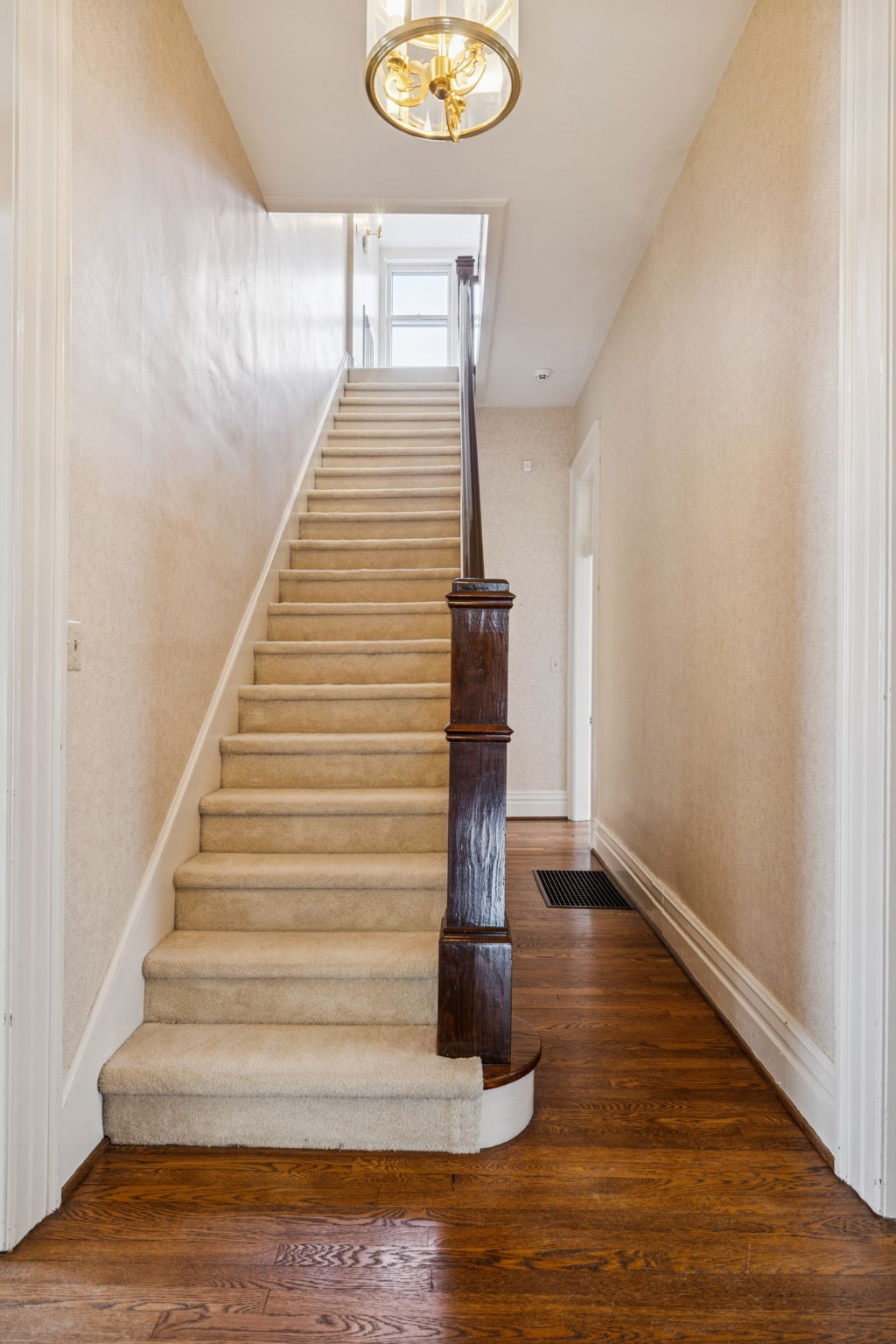 215 4th Ave, S Franklin TN 37064
