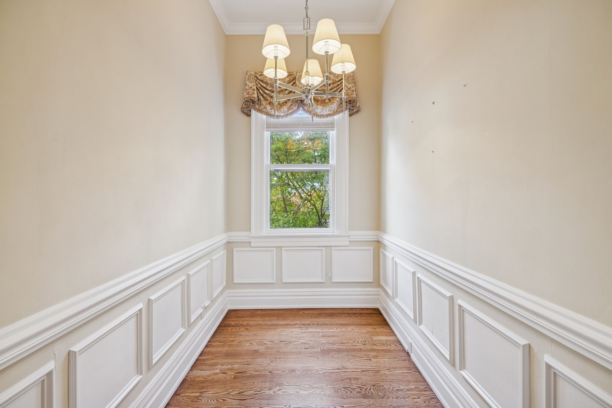 215 4th Ave, S Franklin TN 37064