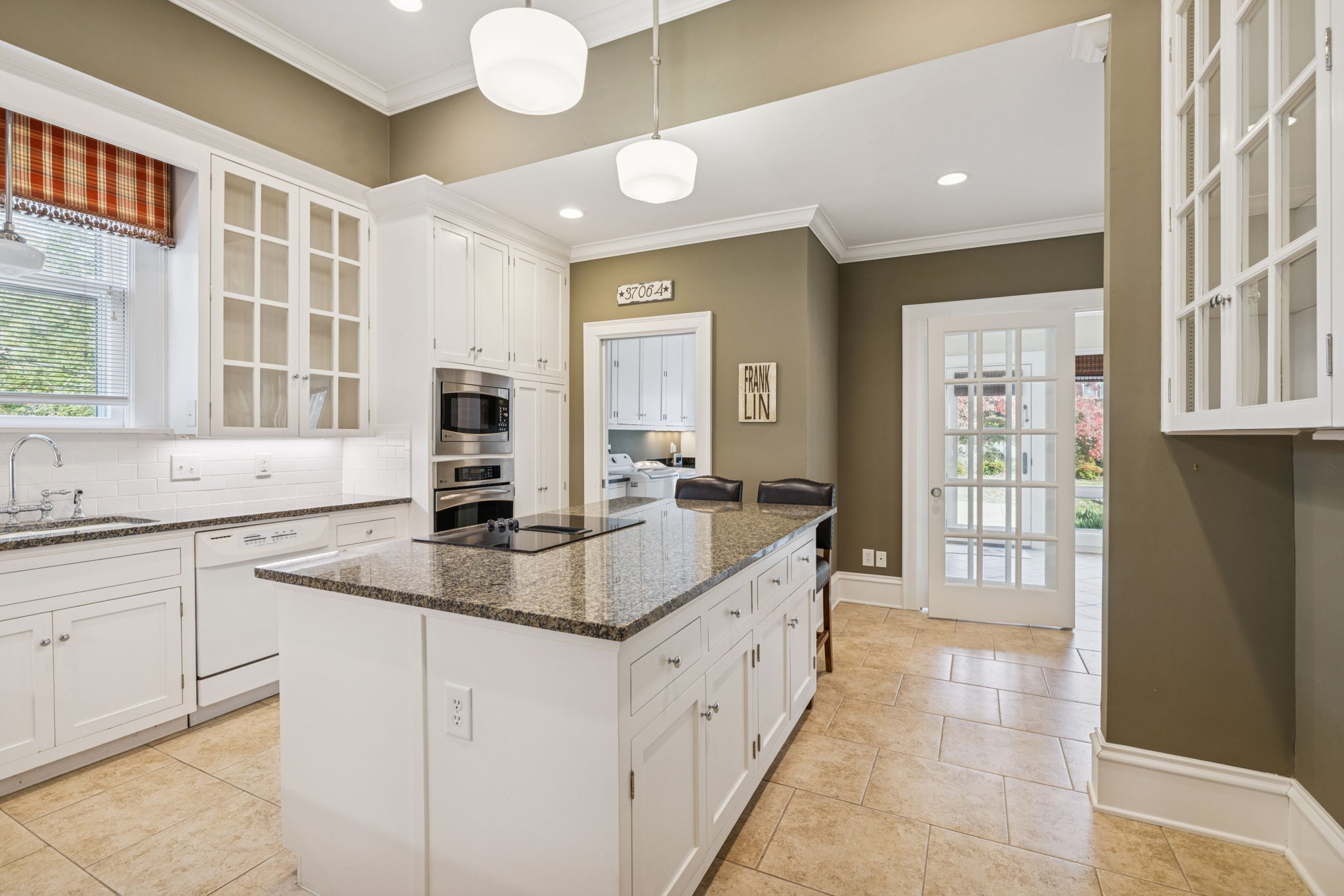 215 4th Ave, S Franklin TN 37064