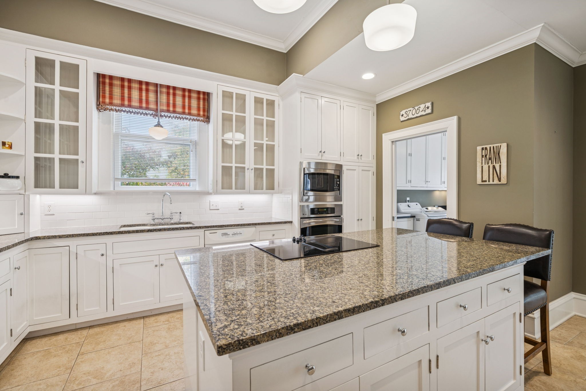 215 4th Ave, S Franklin TN 37064