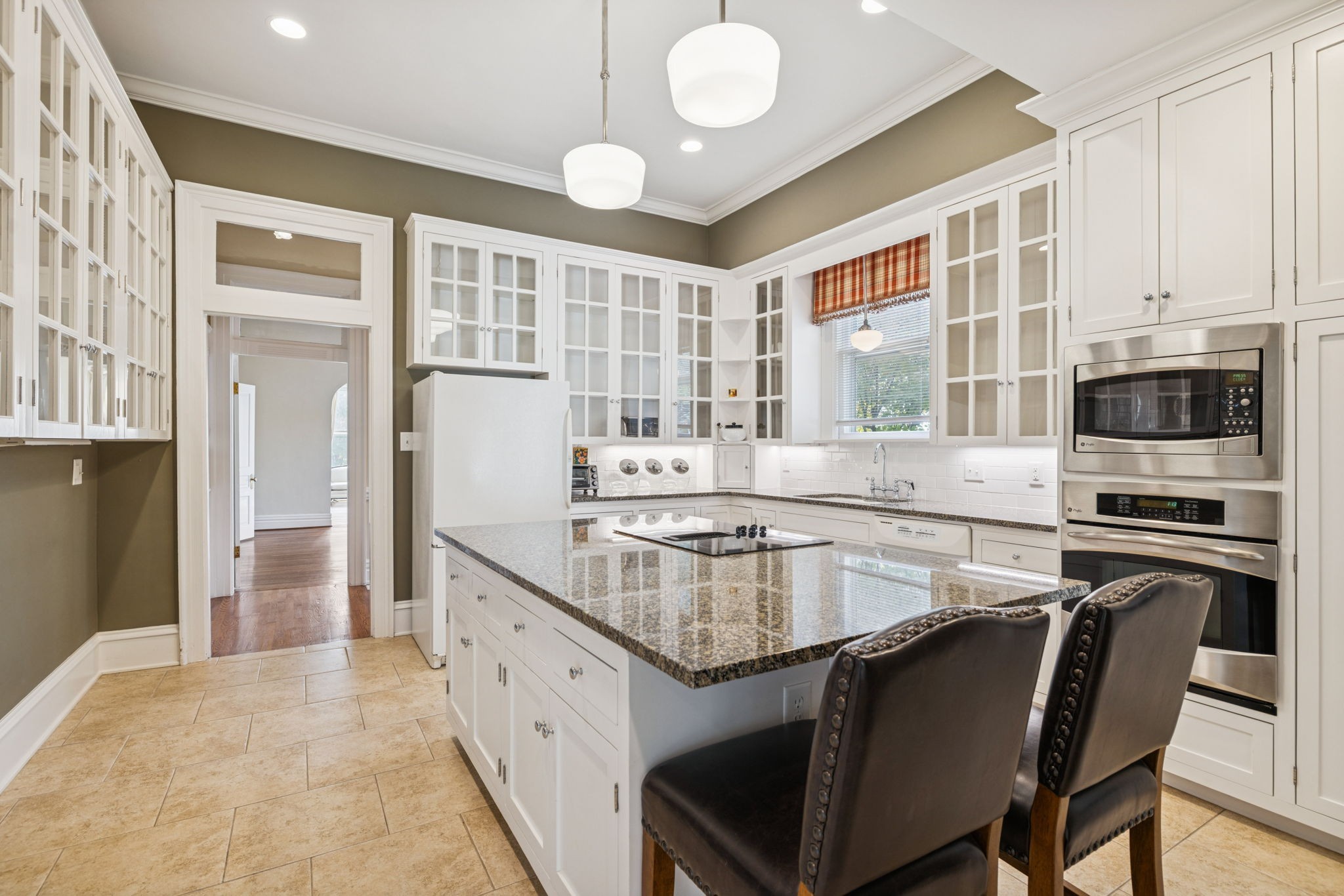215 4th Ave, S Franklin TN 37064