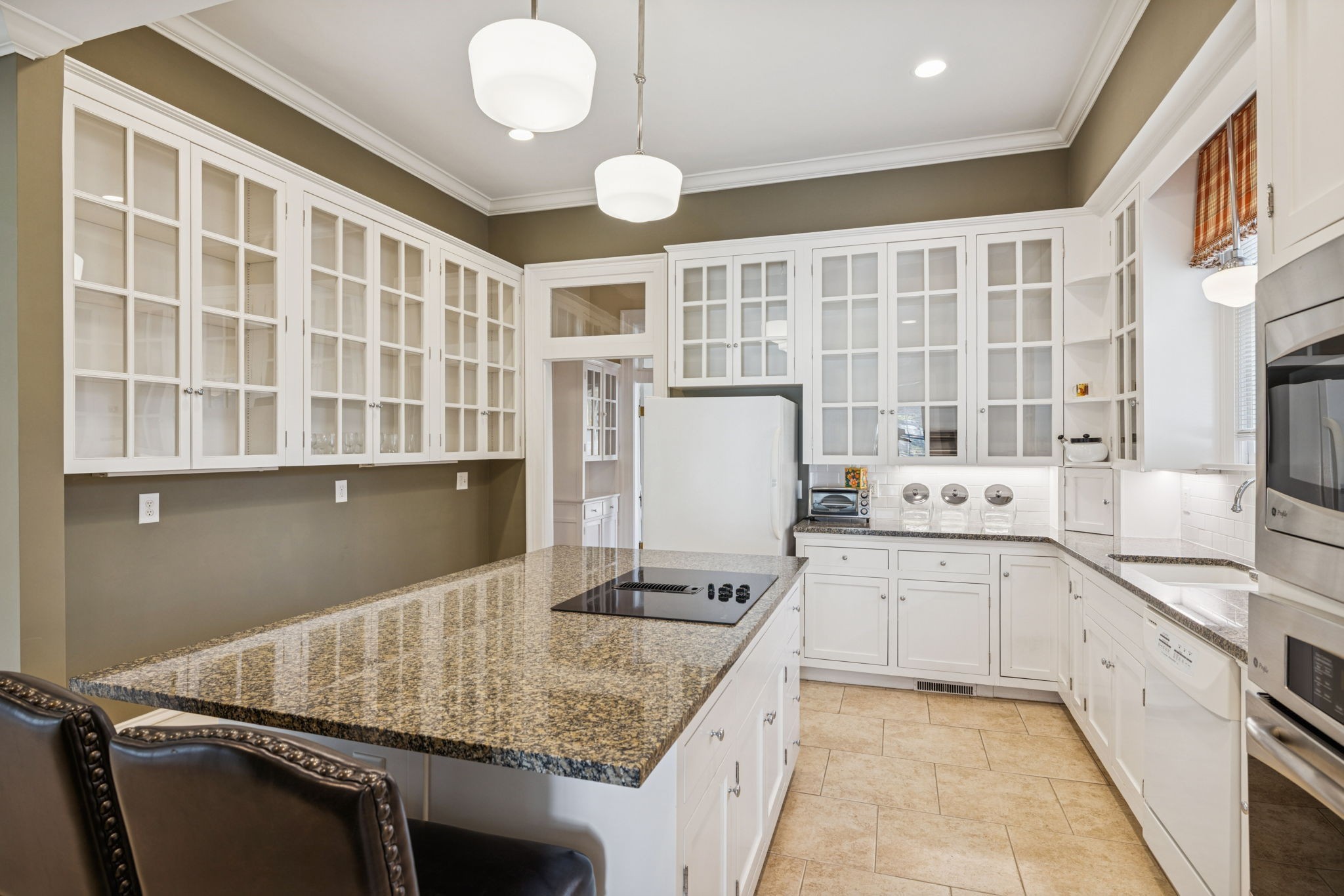 215 4th Ave, S Franklin TN 37064
