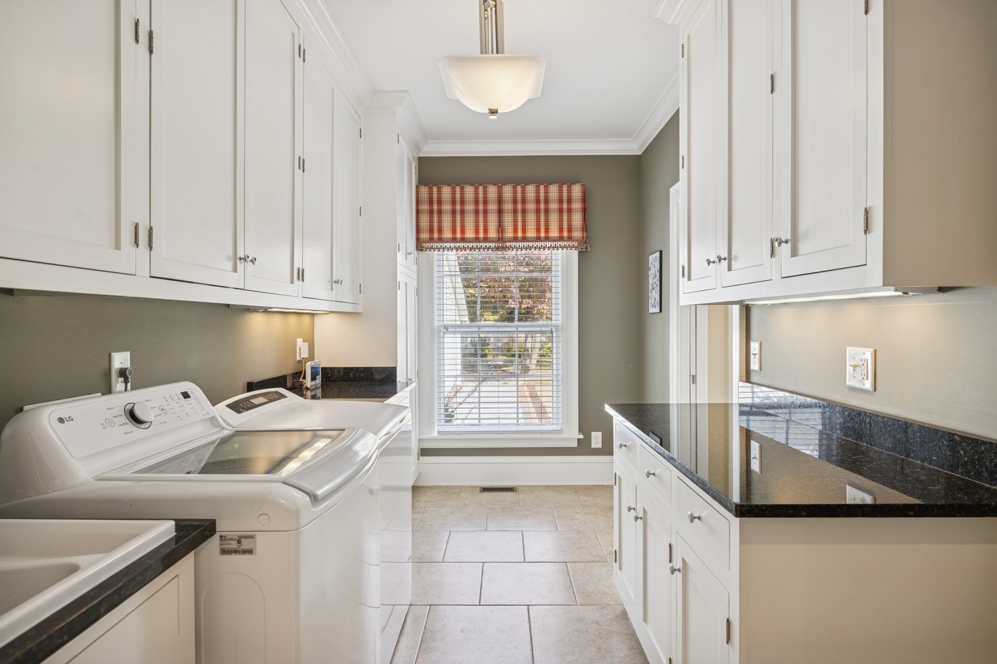 215 4th Ave, S Franklin TN 37064