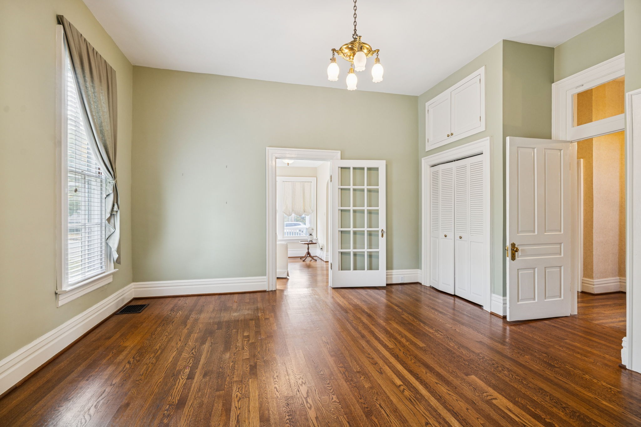 215 4th Ave, S Franklin TN 37064