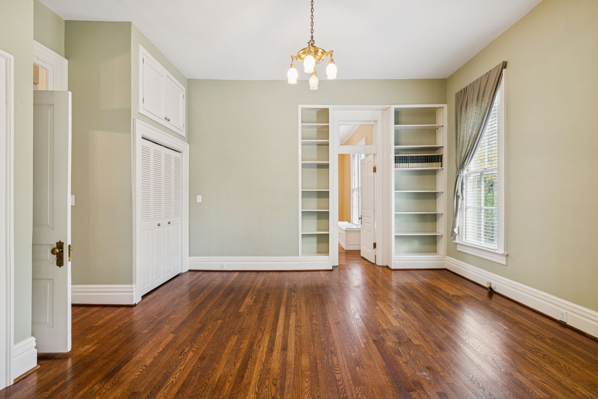 215 4th Ave, S Franklin TN 37064