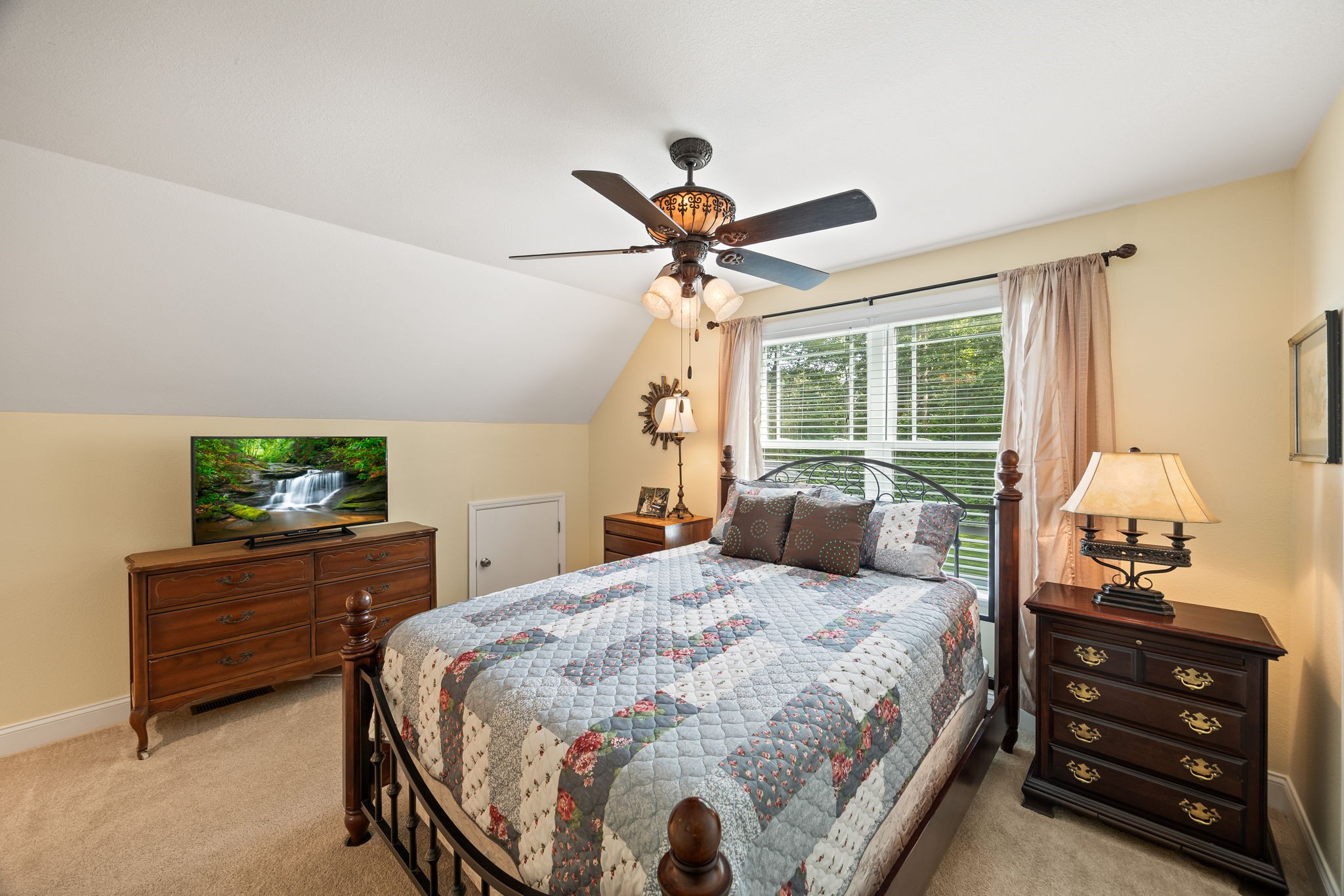 159 Honeysuckle Road Pikeville TN 37367