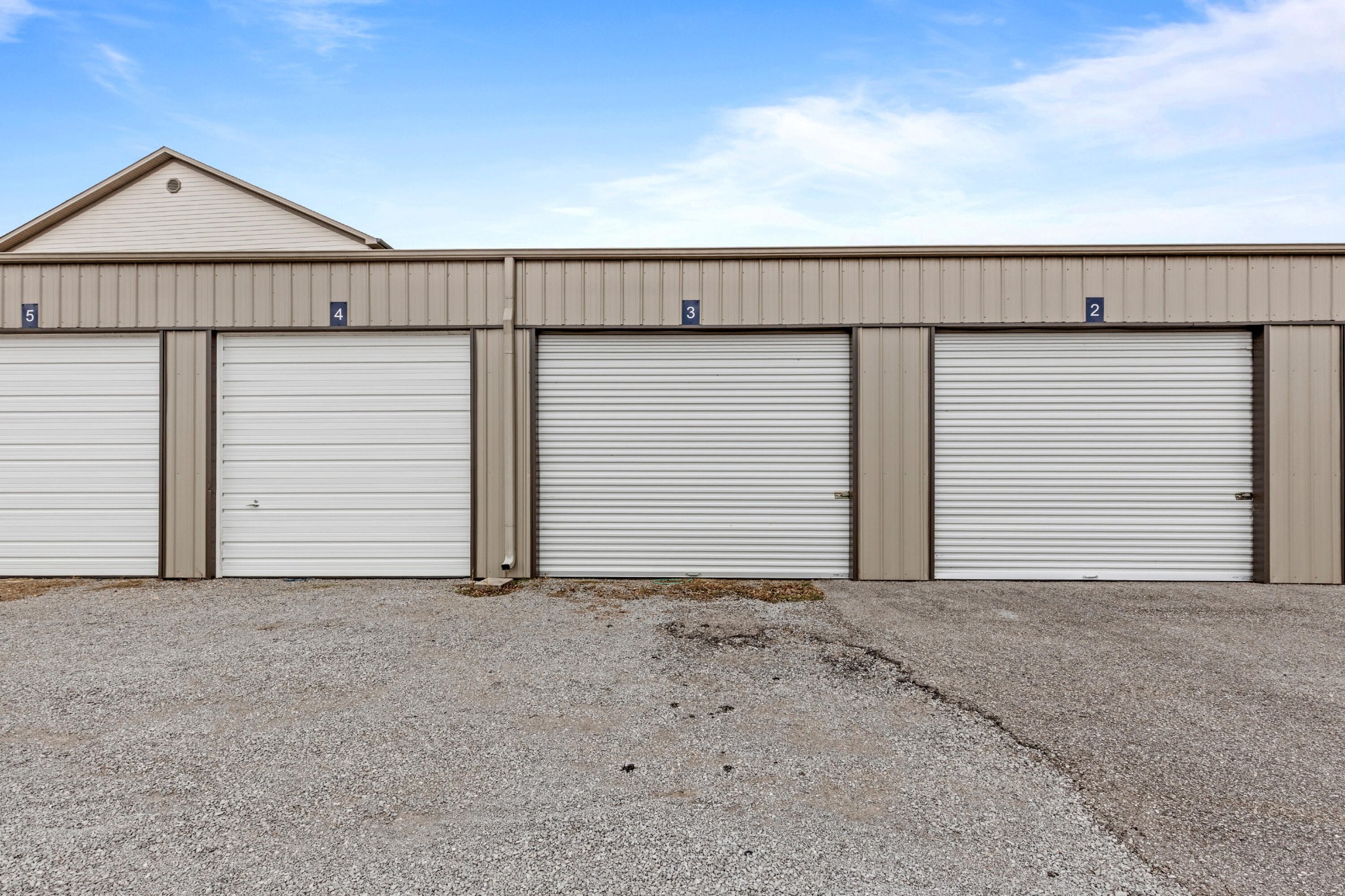 1235 New Lake Road Spring City TN 37381