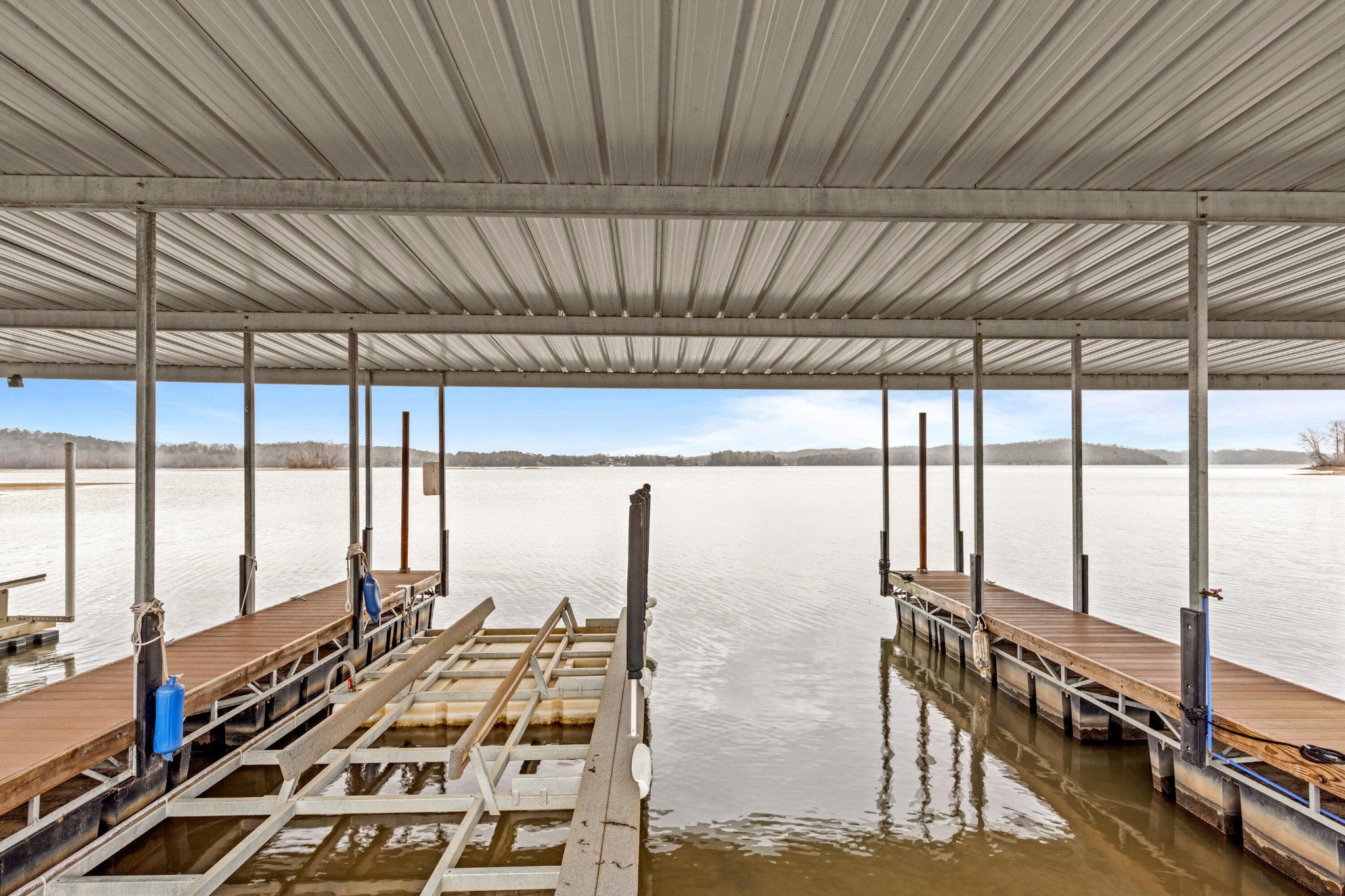 1235 New Lake Road Spring City TN 37381
