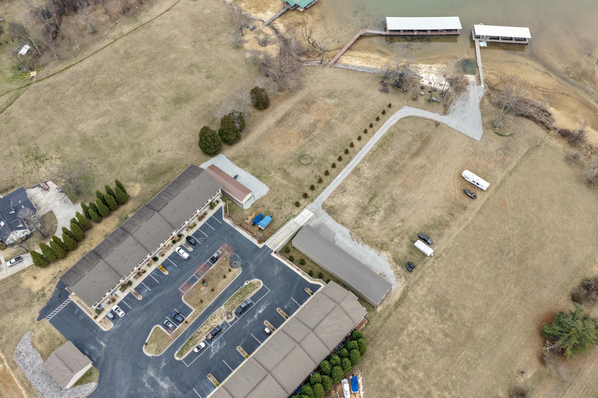 1235 New Lake Road Spring City TN 37381