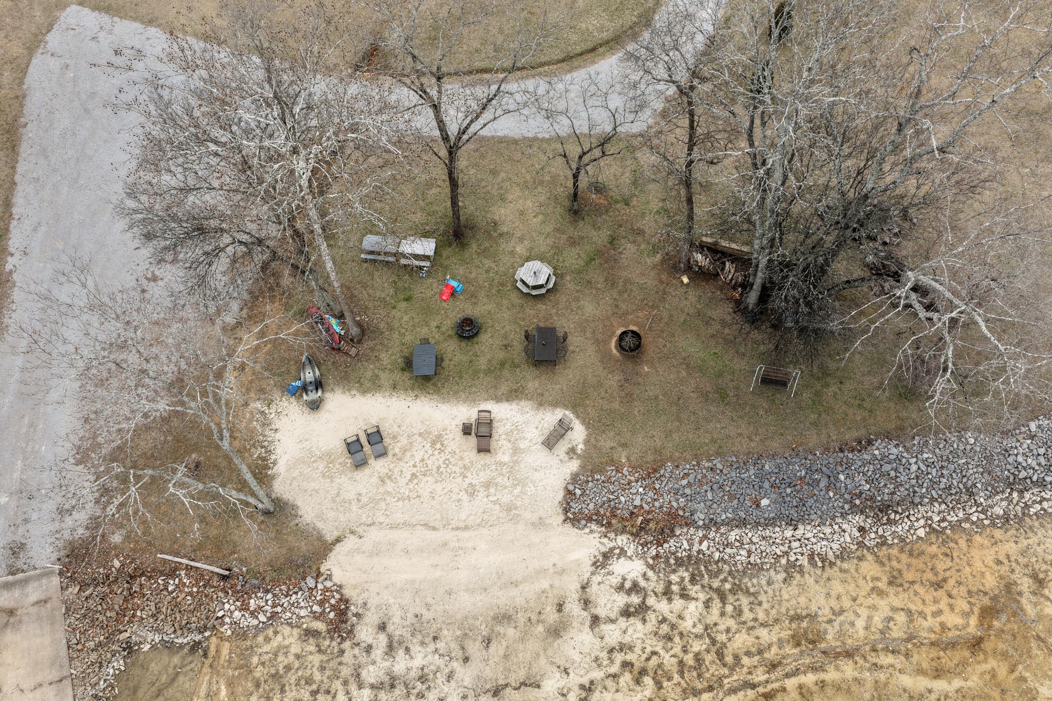 1235 New Lake Road Spring City TN 37381