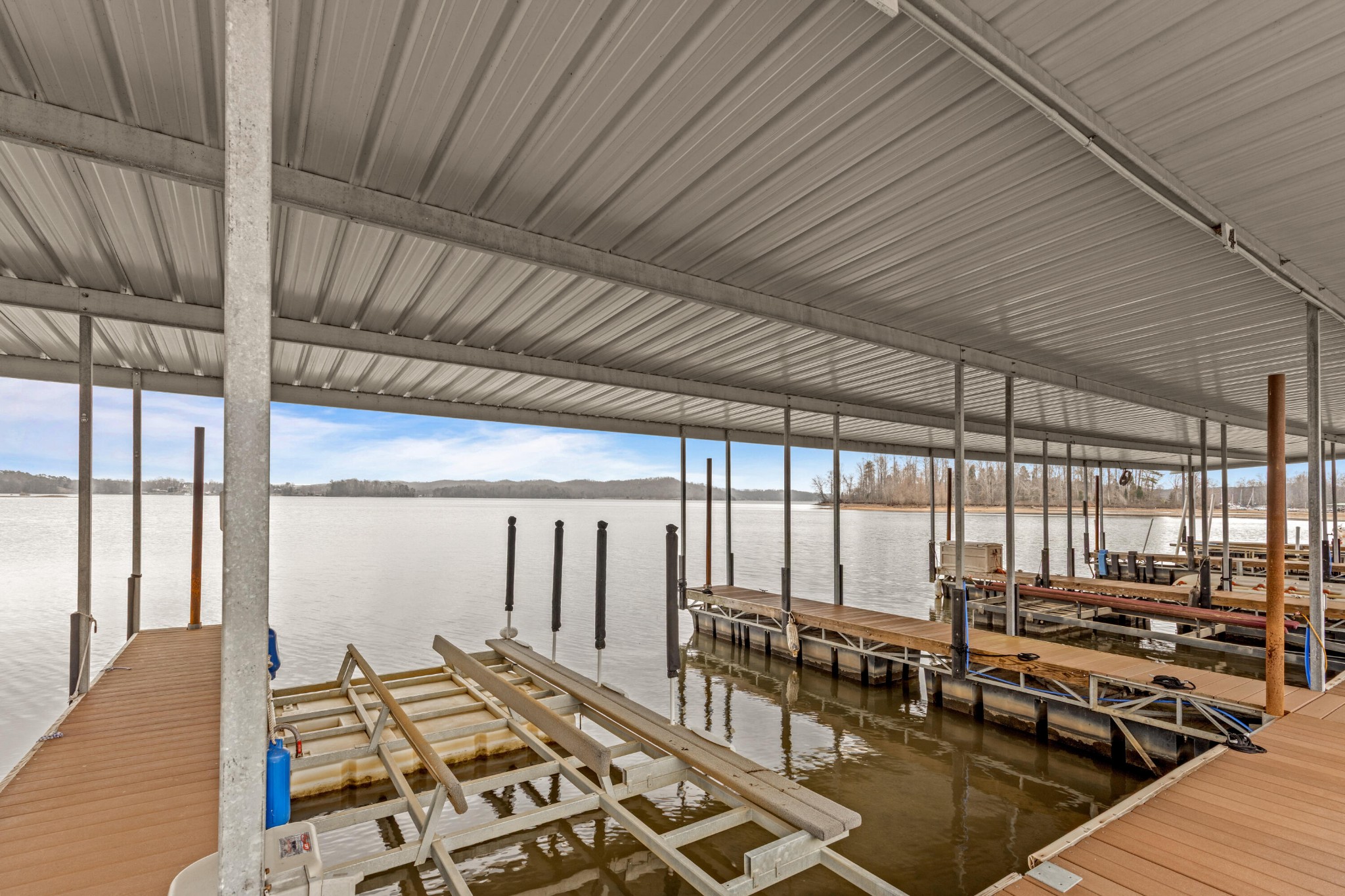 1235 New Lake Road Spring City TN 37381