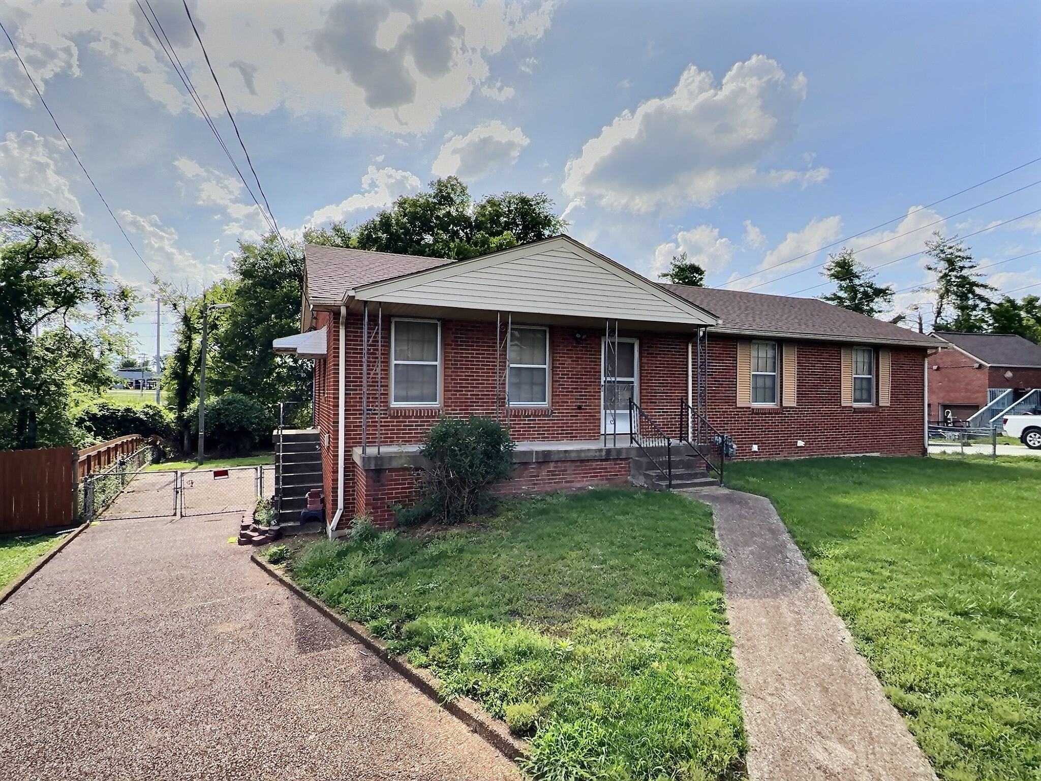 8209 Luree Lane Hermitage TN 37076