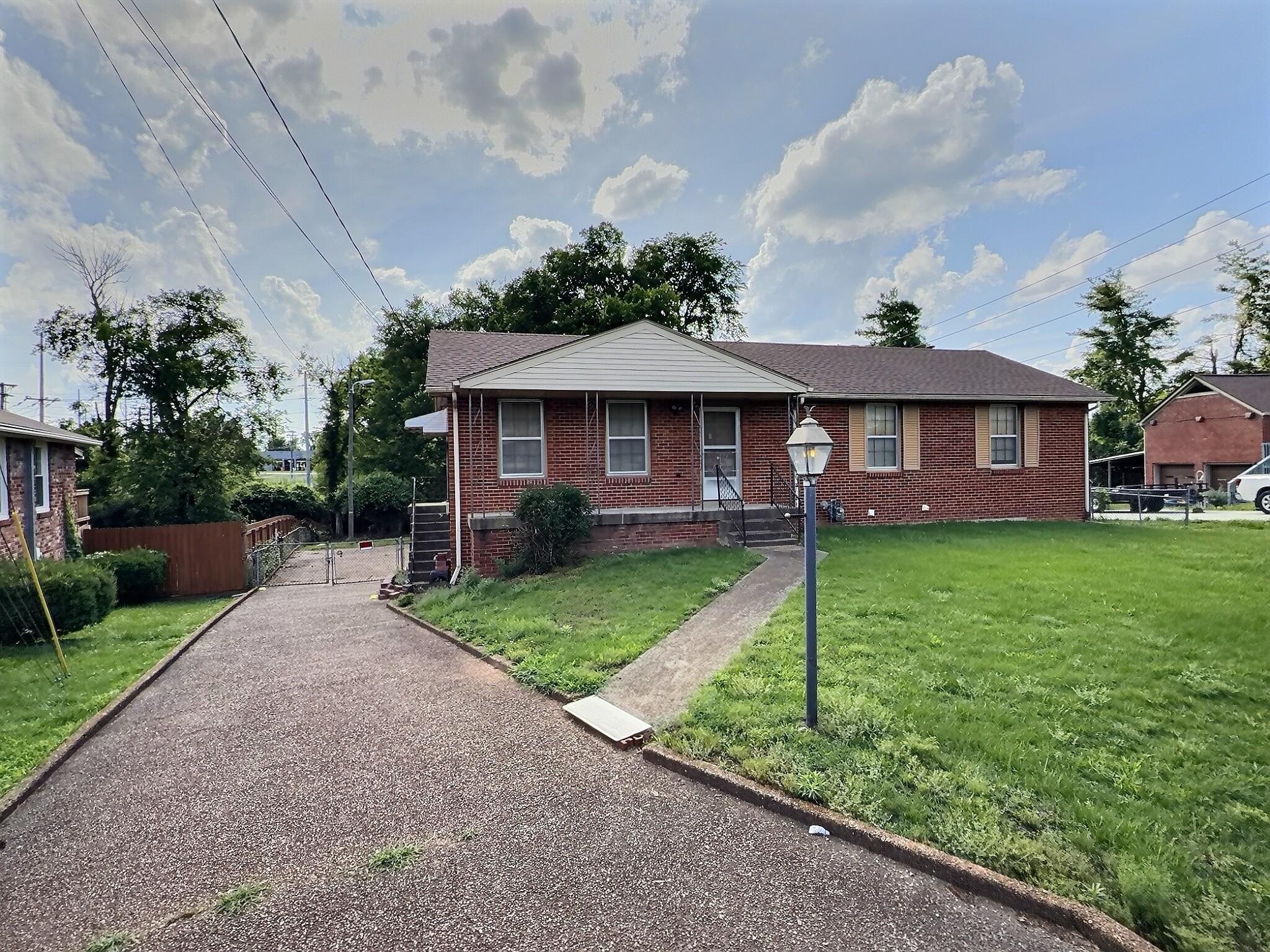 8209 Luree Lane Hermitage TN 37076