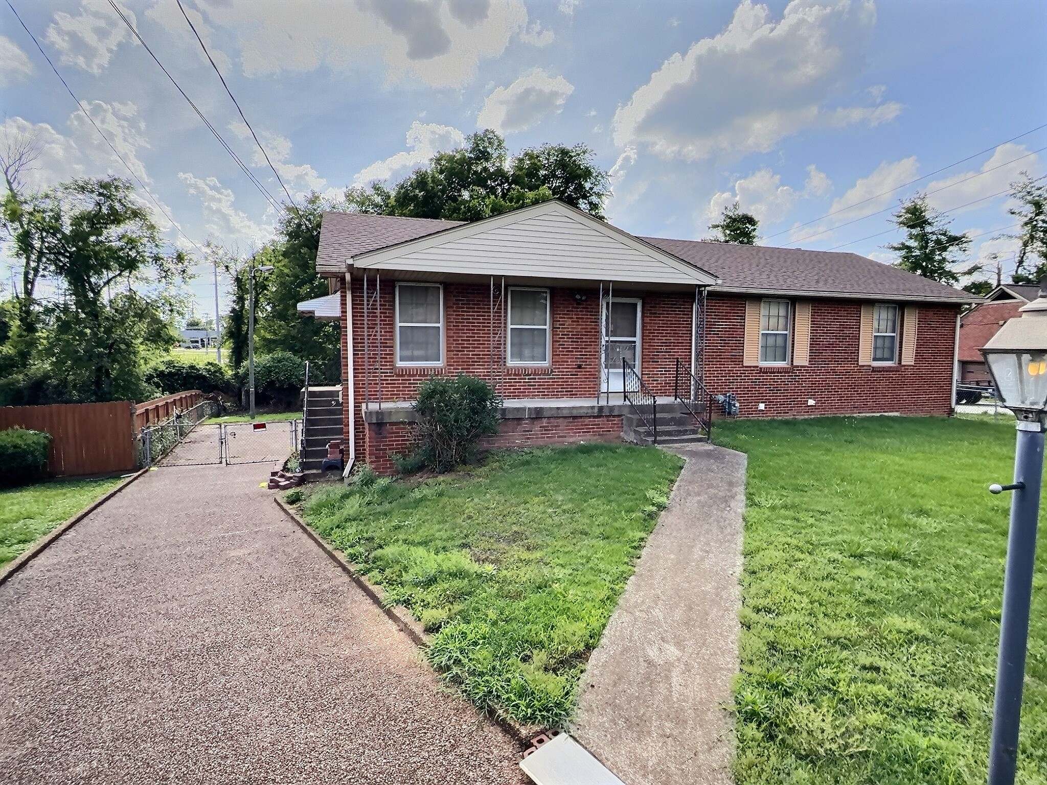 8209 Luree Lane Hermitage TN 37076