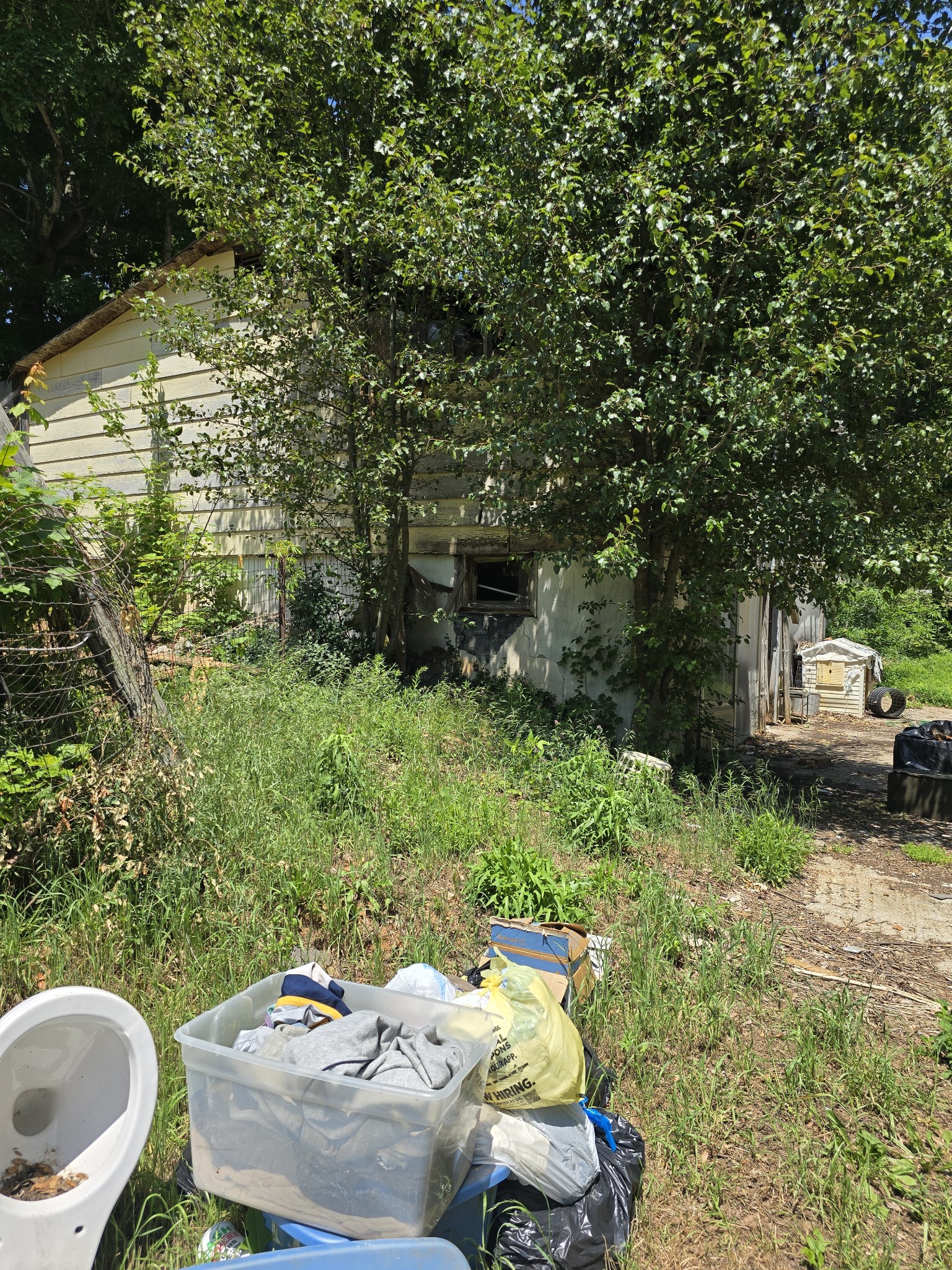 701 Stinson Road Bon Aqua TN 37025