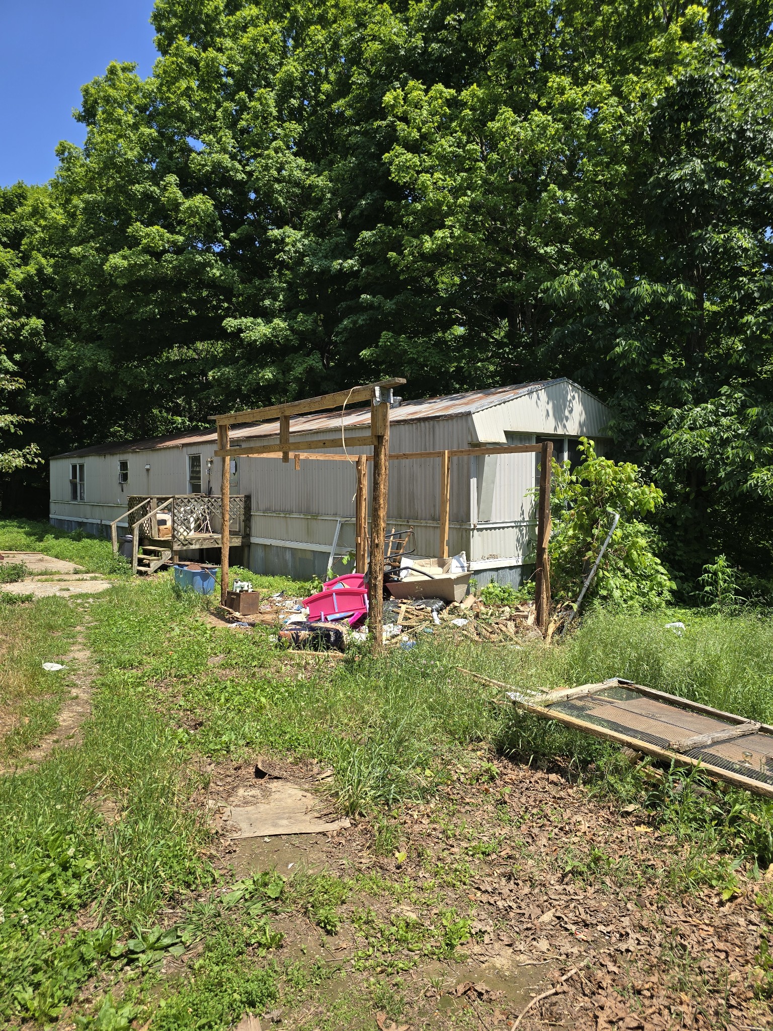 701 Stinson Road Bon Aqua TN 37025
